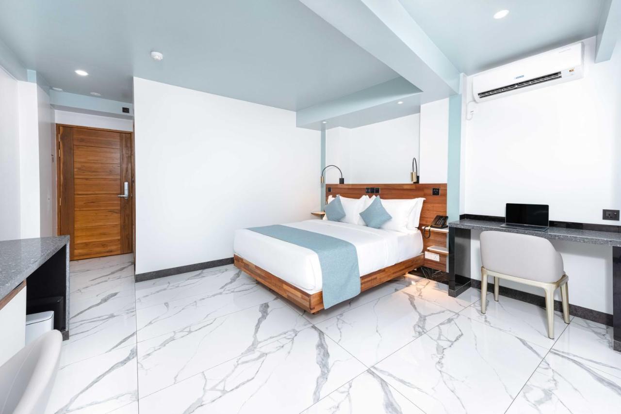 Hotel Marukab Plaza à Malé Extérieur photo