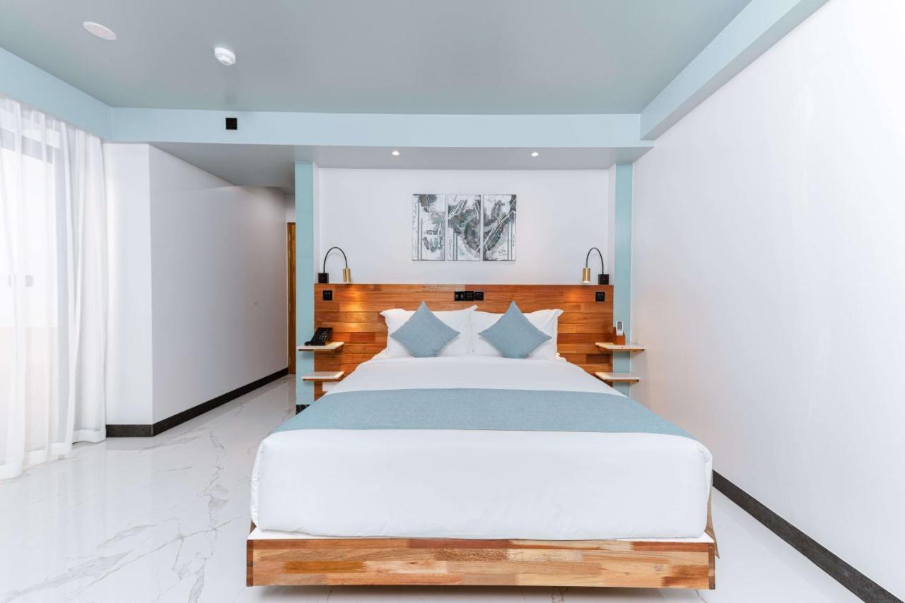 Hotel Marukab Plaza à Malé Extérieur photo